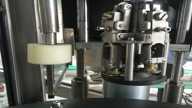 capper felszerelés.jpg