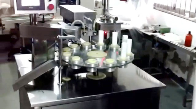 tubes filling ultrasonic sealing machine semi automatic ultrahangos csövek tömítő töltőanyag equip.jpg