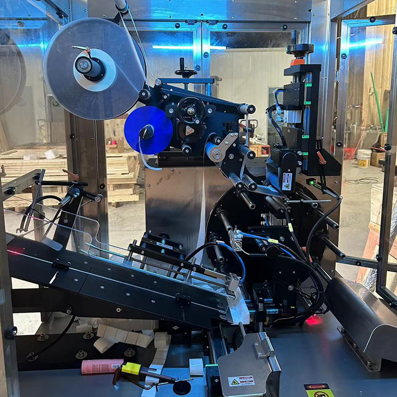 Automata műanyag lágycsövek címkéző gép csőadagoló rendszerrel