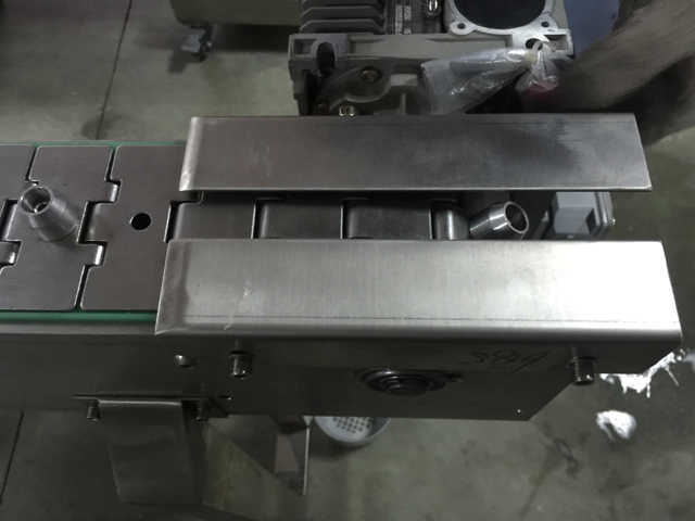 automatikus sapkák esnek.jpg