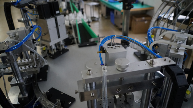 forgó betöltő sapka.jpg