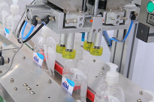 screw capping machine csavaros kupak felszerelés.jpg