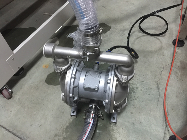 áttöltő szivattyú töltőanyagokhoz (1).JPG