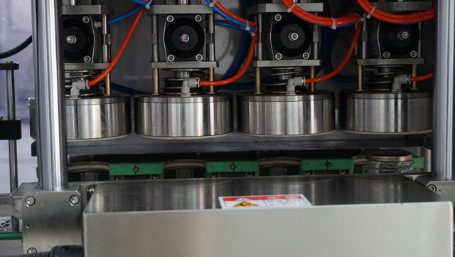 4 FEJ Capper vákuum.jpg