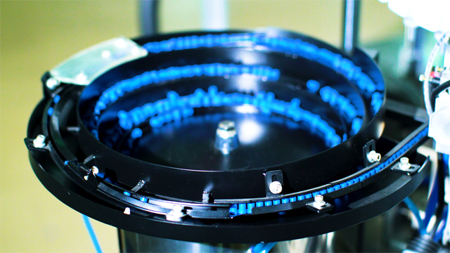 tálkupakok etetés.jpg