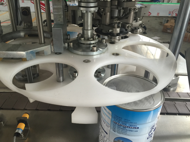 befőzőgép fémdobozokhoz.jpg