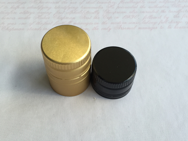 screw caps fém kupakok.jpg