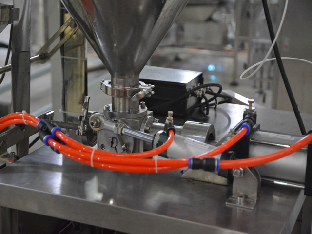 folyékony töltőanyag rész.jpg