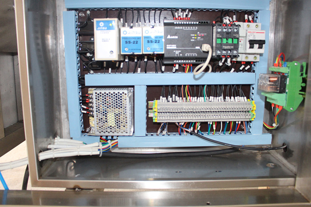 palackok belsejében unscrambler.jpg