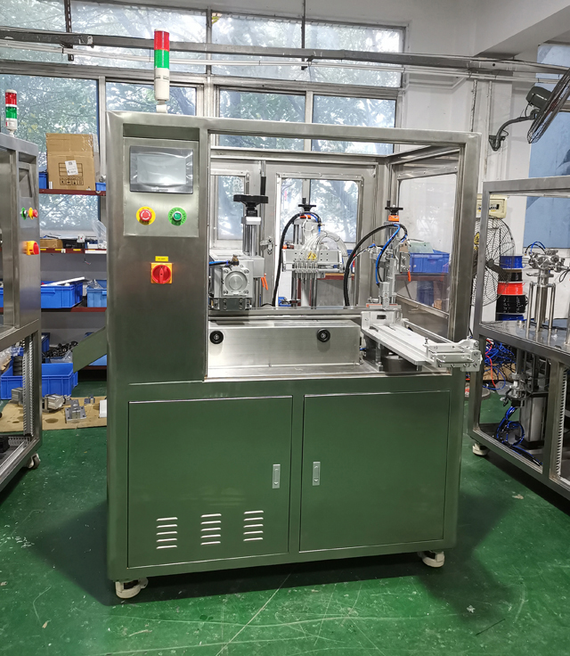 gép tárolótartályban.jpg