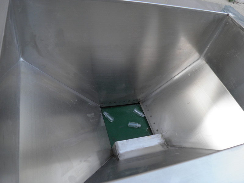 E liquid unscrambler for filling capping line palack unscrambler E folyadékhoz.jpg