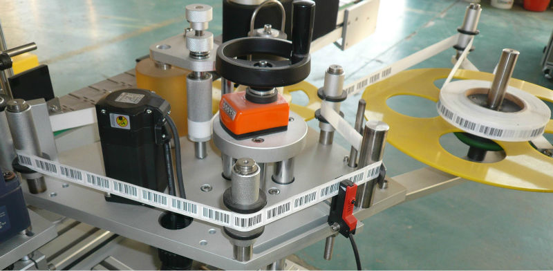 felfelé lefelé kétoldalas öntapadós címkeragasztó gép