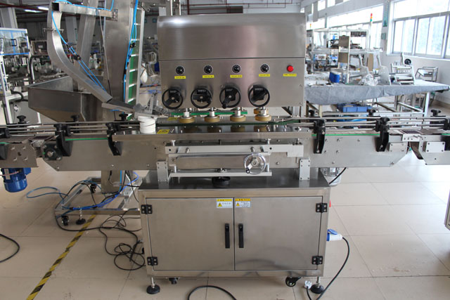 kupakoló gép emeléssel (3).JPG