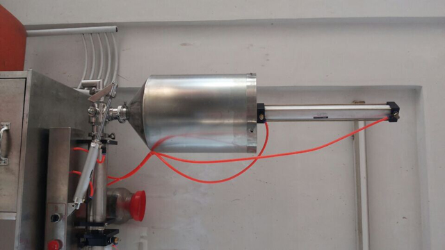 pneumatikus alkatrész töltőgéphez.jpg