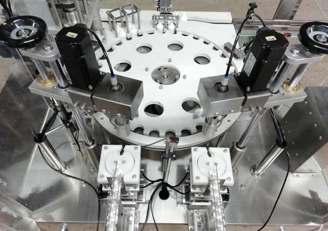 palackok robotkaros adagoló.jpg