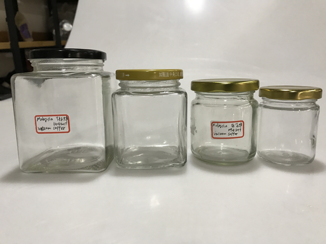 palackok és kupakok vákuum kupakokhoz.jpg