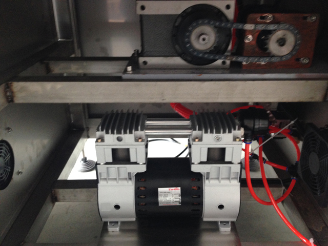 vacuum pump part from vacuum capping machine vákuumszivattyú tartály.jpg