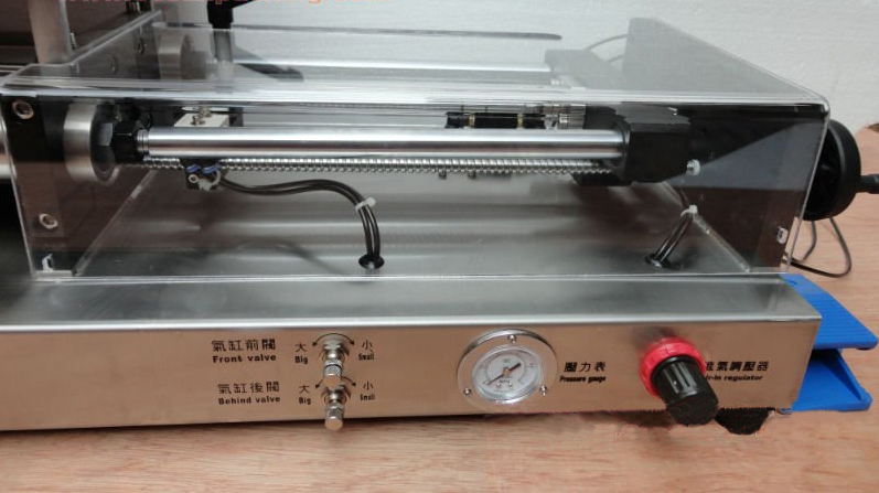 pneumatic part from cream filling machine közeli kép a kétoldalas garatos géphez jam.jpg