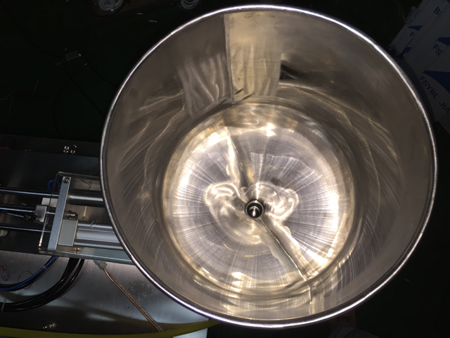 filling hopper for filling sealing töltőgarat ultrahangos tömítőanyaghoz filler.jpg