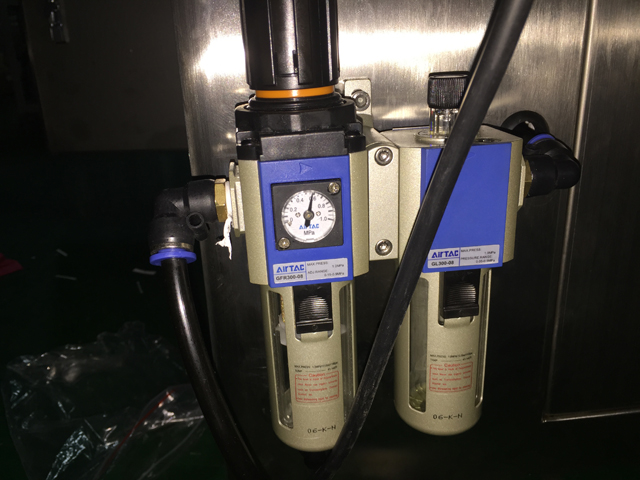 pneumatic part for filling sealing machine pneumatikus alkatrész tömítő tömítőgéphez.jpg