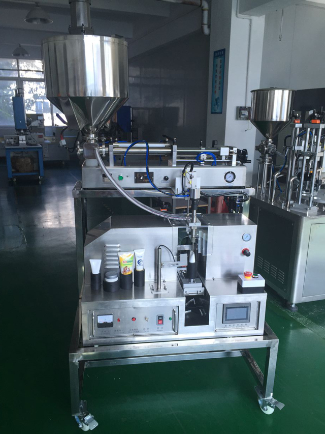 töltőcsövek tömítő berendezés (1).jpg