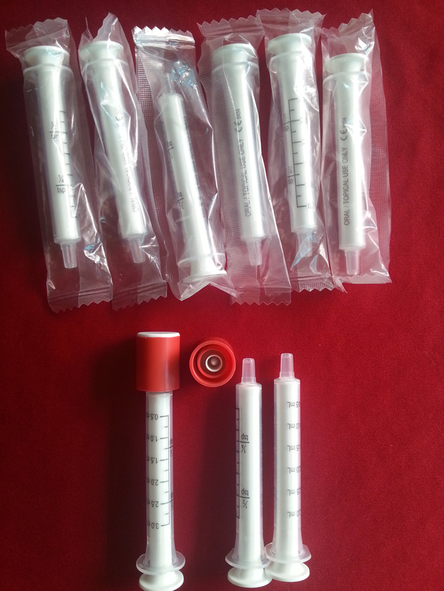 címkéző gép félautomata érintőképernyő fecskendőkhöz.jp