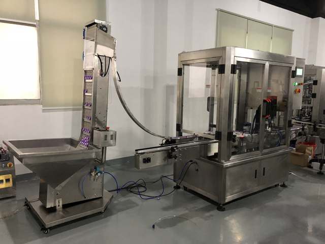 kupakoló gép kozmetikai gépek.JPG